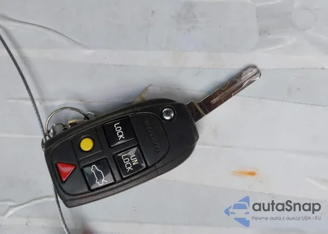 2006 Volvo V70 2.5T z USA, uszkodzony, nr VIN YV1SW592762580248